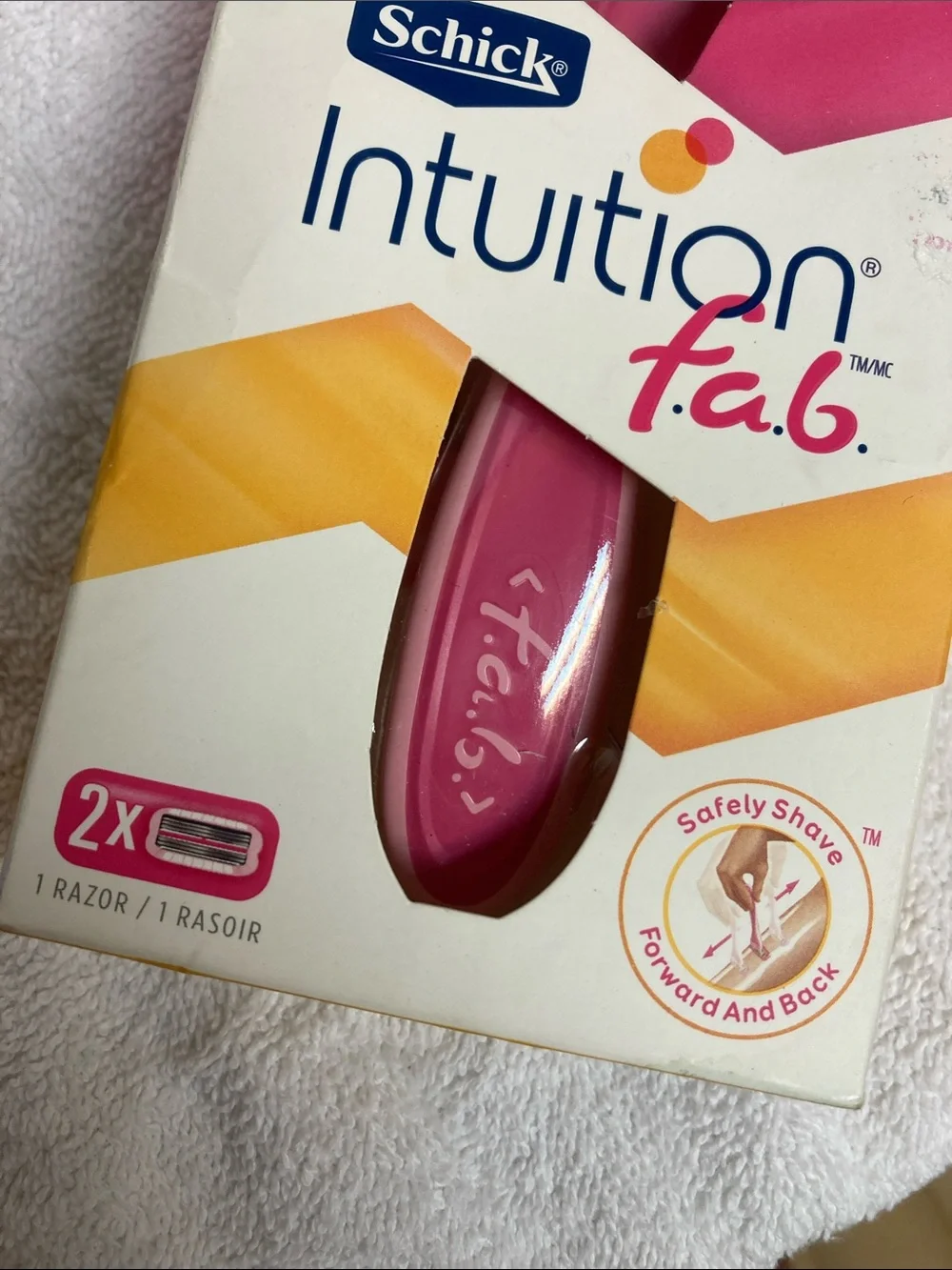 Schick Intuition f.a.b. Women's Razor — Pink